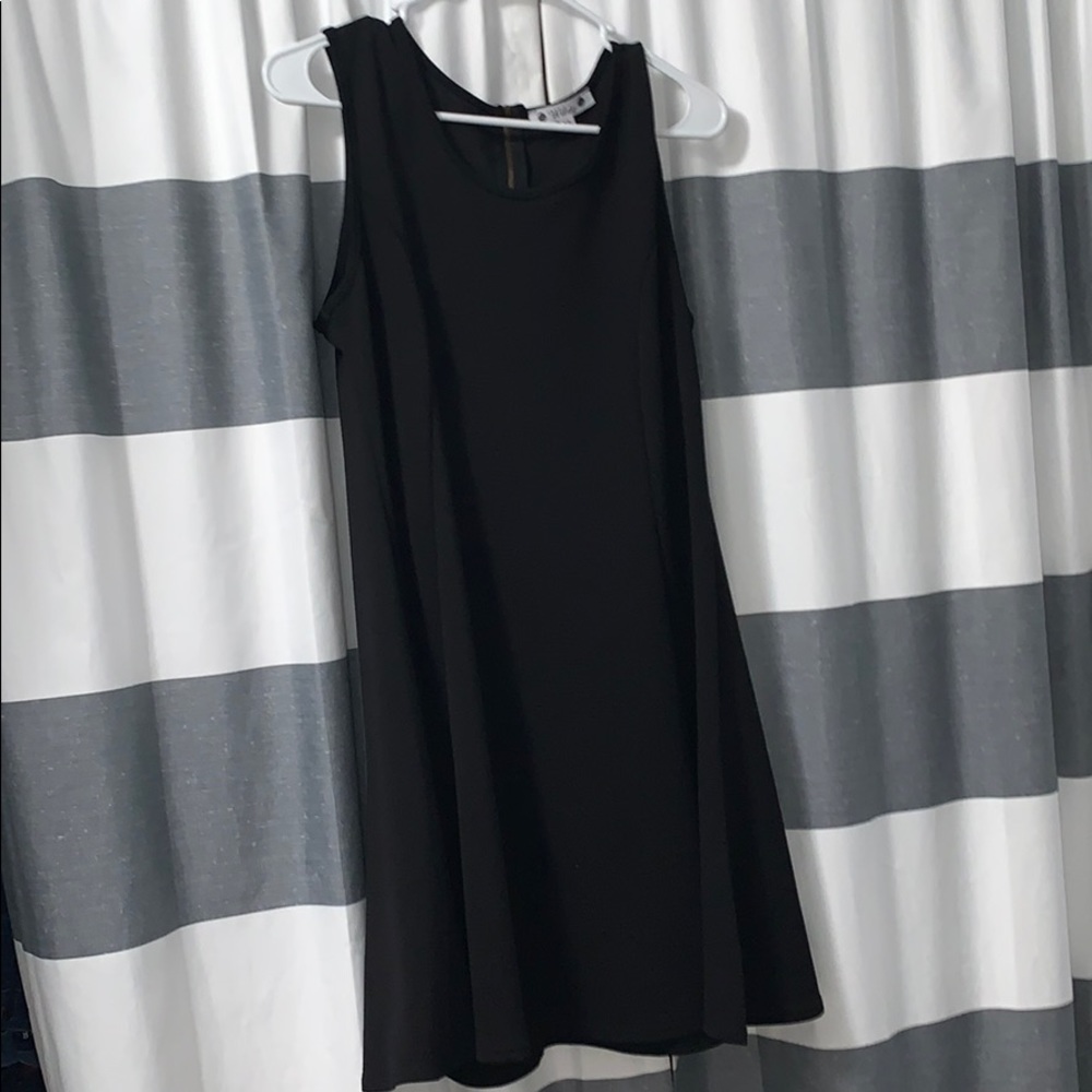 Short dress